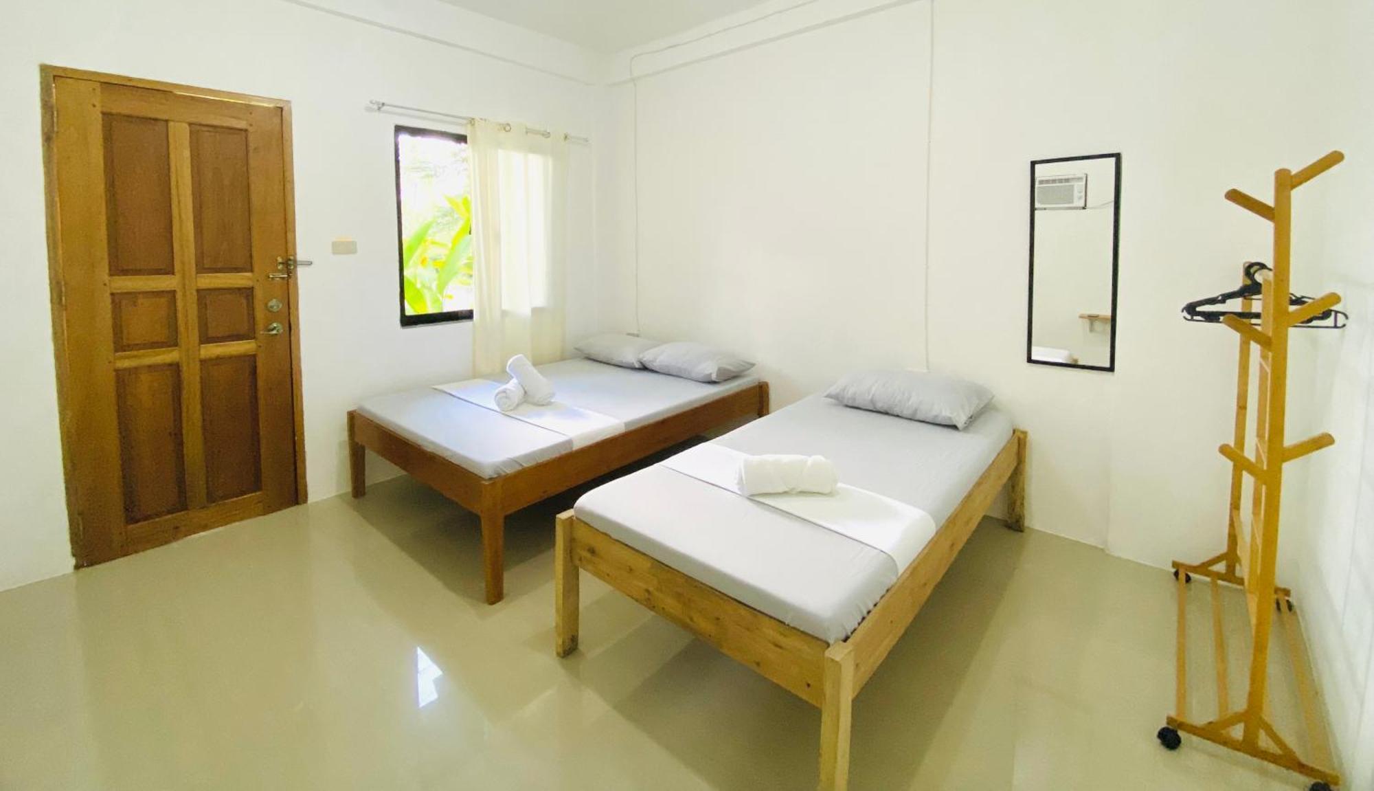 Reddot Guest House Генерал-Луна Экстерьер фото