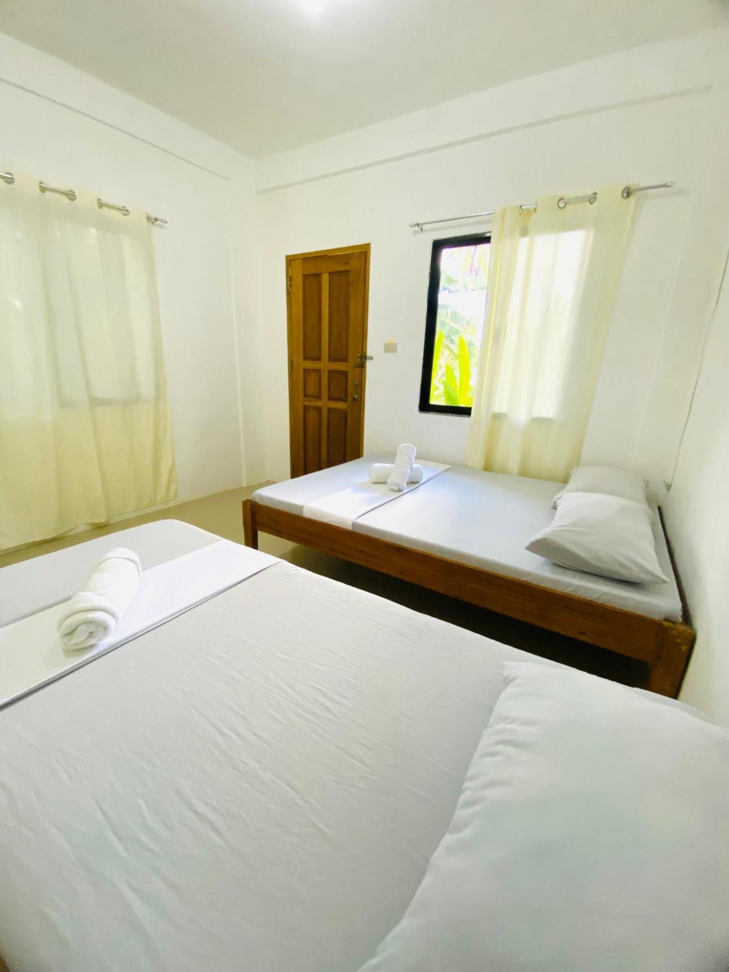 Reddot Guest House Генерал-Луна Экстерьер фото